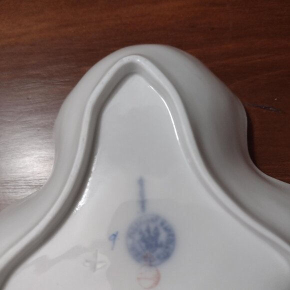 KPM Berlin 1850-1870 Schale Tri-Lobed Nut Dish, Elegant and simple design - Picture 7 of 7